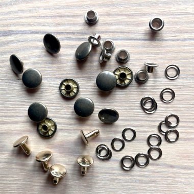 Nitter og snøreringe