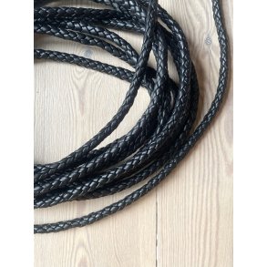 9 - 9,5 - Flettet snre, sort